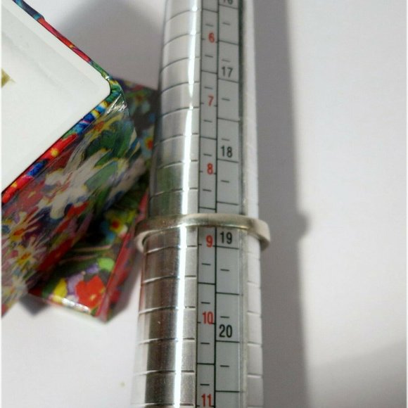 925 Sterling Silver Ring w/ Pink Garnet & White Cubic Zirconia - Picture 9 of 10